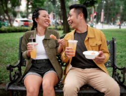 Jatuh Cinta Bisa Bikin Berat Badan Naik, Ini Faktanya